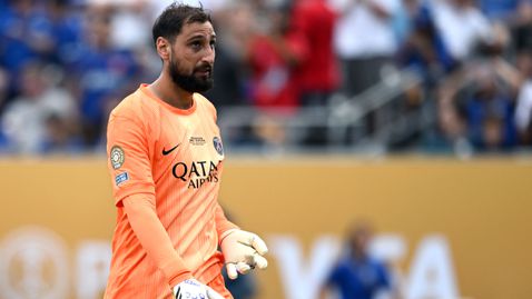 ПСЖ иска да намали заплатата на Донарума, Байерн и Сити следят ситуацията