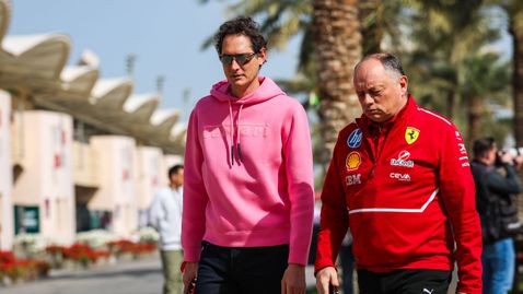  В Италия: Ферари копира управителната конструкция на Макларън 