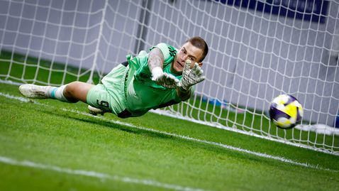  Извънземен Светослав Вуцов прати Левски напред в Лига Европа след драма с дузпи 