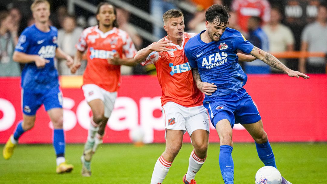 АЗ сбърка точно преди гостуването си на Левски, звездата на тима вече има 9 гола