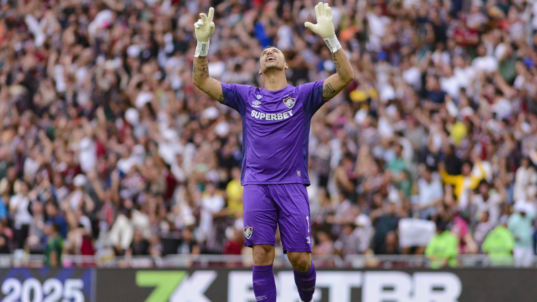 Бразилски вратар изравни рекорд на Питър Шилтън