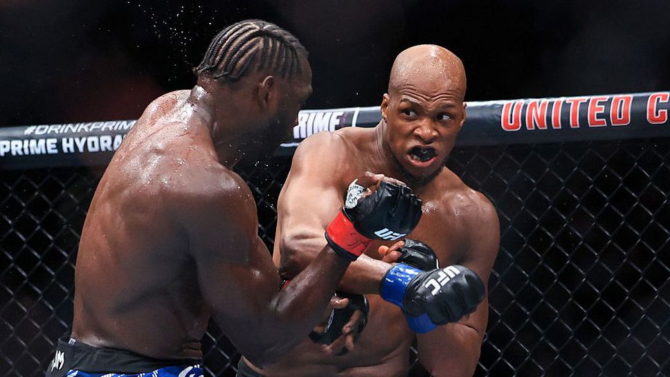 Майкъл Пейдж преодоля Джаред Кенъниър на UFC 319