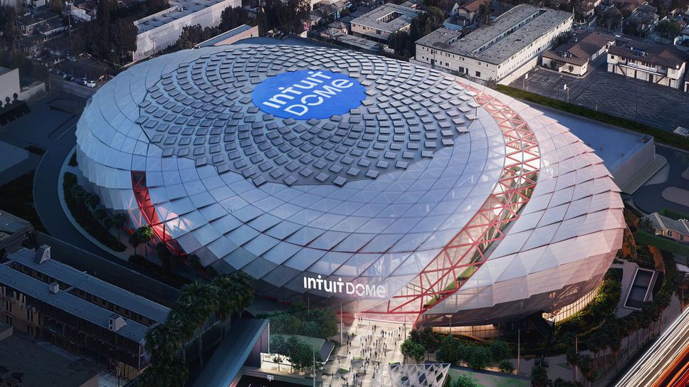 ЛА Клипърс сключи сделка за половин милиард за новото си бижу