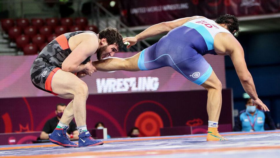 Ахмед Батаев ще се бори за бронз на Световното, други двама българи с шанс за участие на репешажите