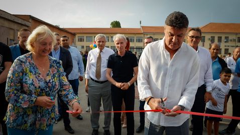 Борислав Михайлов откри мултифункционално съоръжение в 75 ОУ в столицата