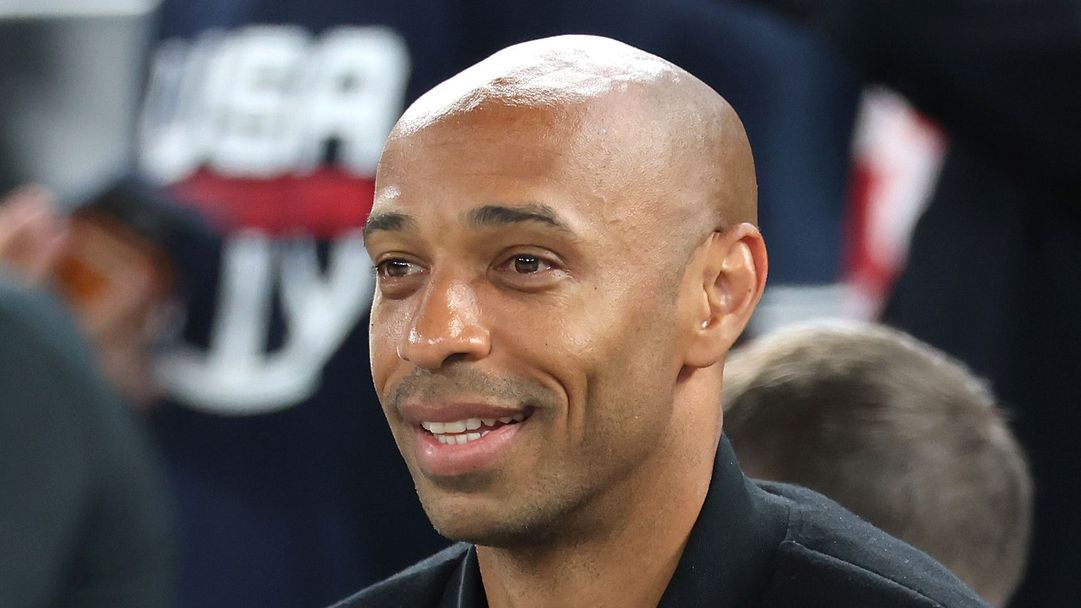 Легендата Тиери Анри ще получи награда, олицетворяващя цялостния му принос