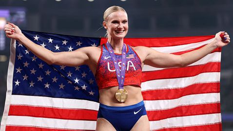 Муун защити световната си титла в овчарския скок с драматичен последен опит