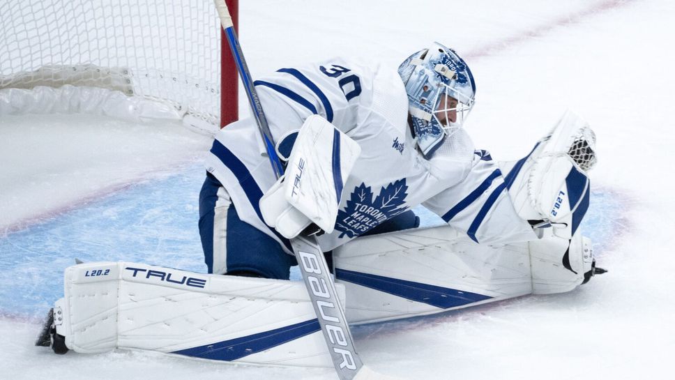 Вратарят на Торонто ще остане извън игра поне месец