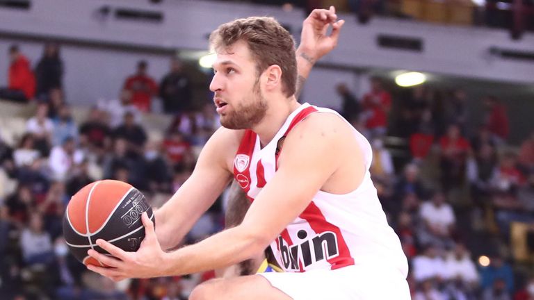 Александър Везенков проби в много престижна класация Голямата звезда на