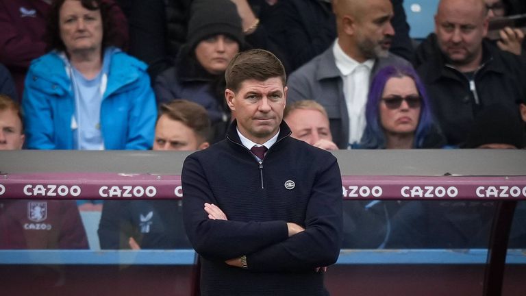 Мениджърът Стивън Джерард заяви че приема критиките от част от