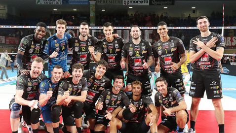 Алекс Николов и Лубе с втора победа в Италия