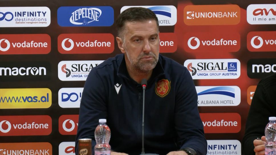Младен Кръстаич отново не отговори на въпроса за неговото бъдеще в националния отбор на България