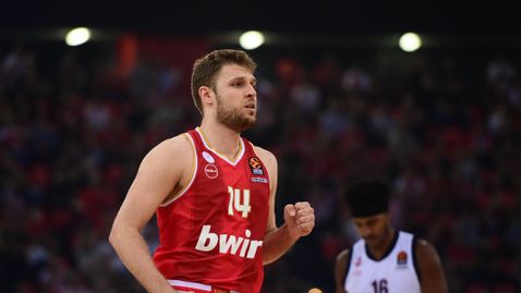 Везенков е MVP след успеха над Реал Мадрид в Евролигата