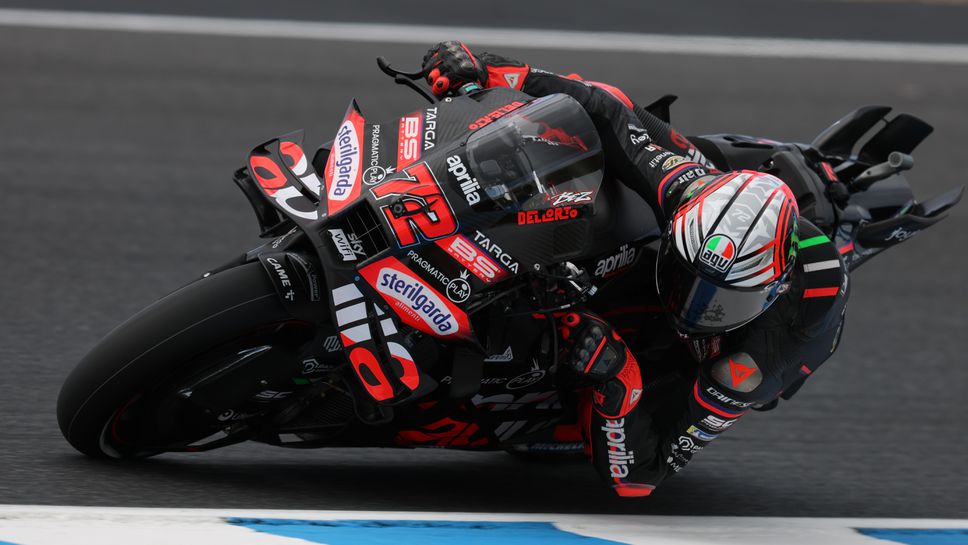 Пилотът на Априлия Марко Бедзеки оглави класирането в края на