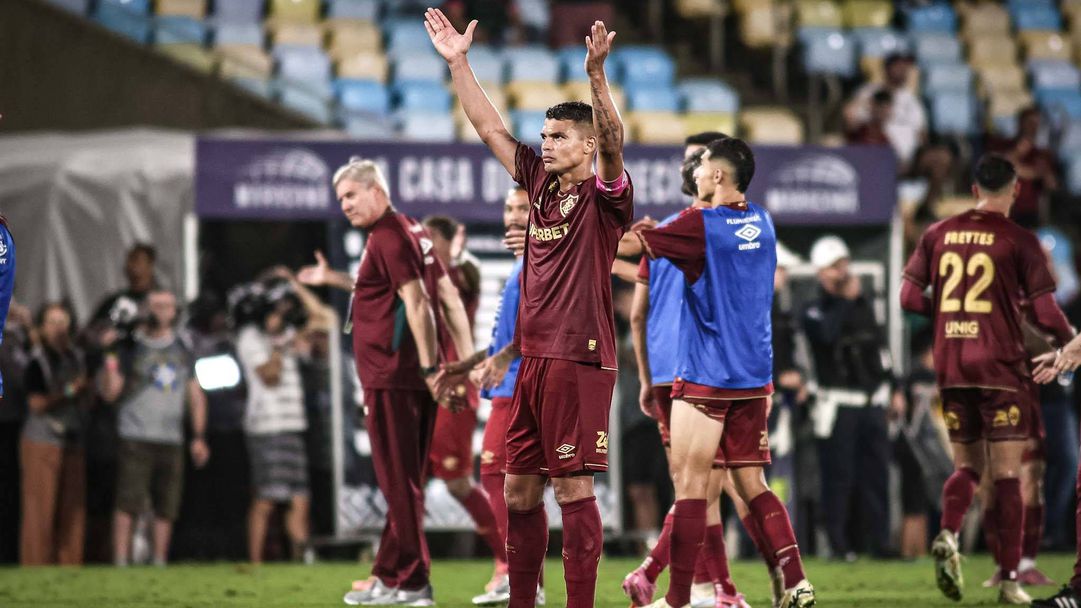 Правилото за 8 секунди спаси Флуминензе, Тиаго Силва се превърна в герой