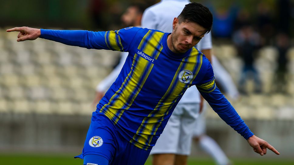 Крумовград поглежда към професионалния футбол след разгром над дубъла на Берое