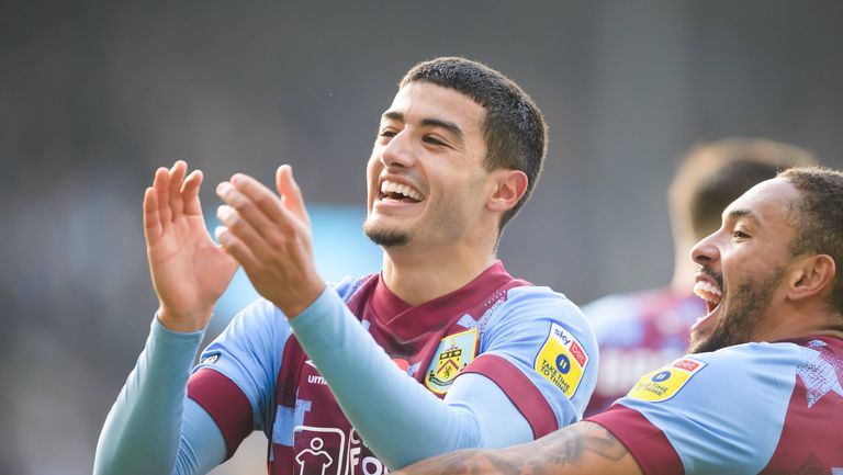 Крилото Анас Зароури играч на английския Бърнли получи повиквателна за