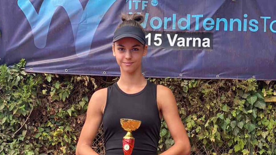 Лидия Енчева и Яна Стоянова се класираха за втория кръг на сингъл на турнир по тенис в Сърбия