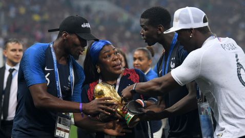  Майката на братята Погба написа книга, даде своята версия за абсурда за изнудването 