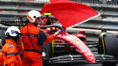  Сайнц желае санкции за водачи, които провокират жълт или червен байрак 