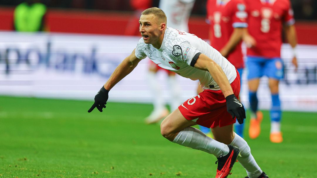 Пьотровски вкара, но Полша не спечели и се прости с мечтата за Евро 2024
