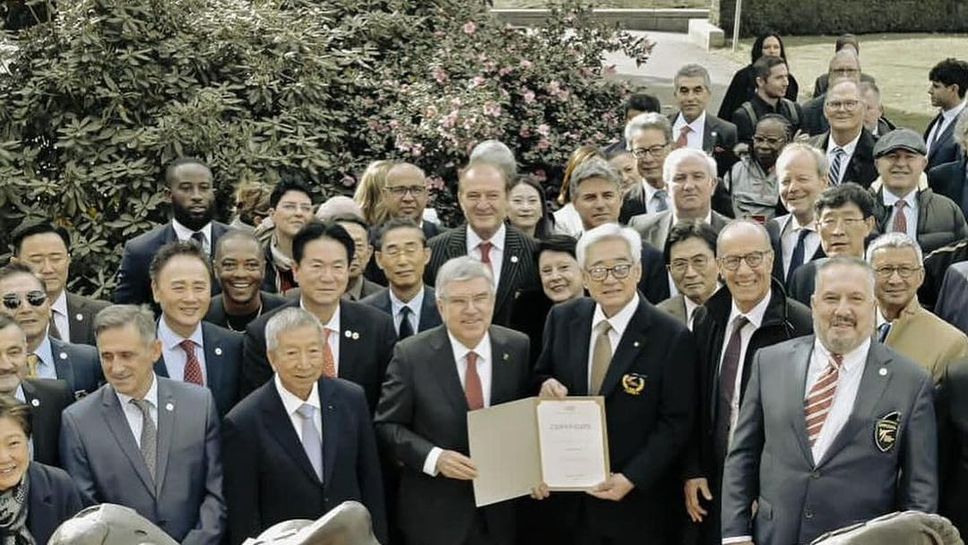 Слави Бинев и Томас Бах заедно в олимпийския музей