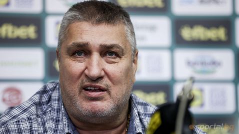  Любо Ганев: С Абонданца залагаме на модела от мъжкия тим 