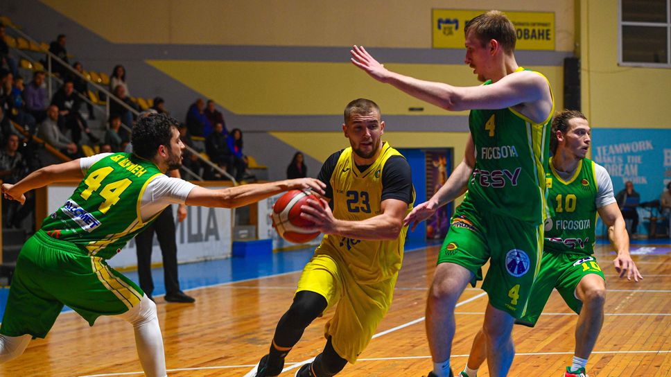 Отборът на Левски постигна първа победа за сезона в Националната