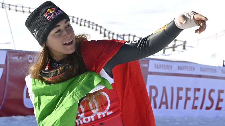 Италианката София Годжа спечели второто спускане от Световната купа по