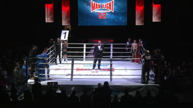 Радослав Попов победи Мартин Петков в муай тай битка на MAXFIGHT 52