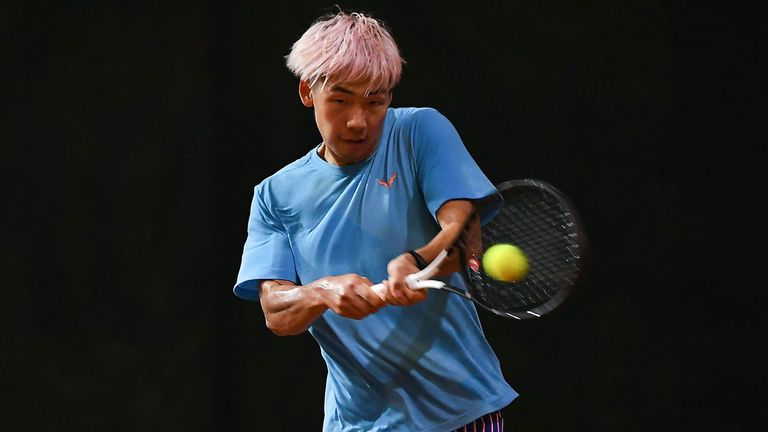 Китайският тенисист Баолуо Чжън бе наказан за 9 месеца след