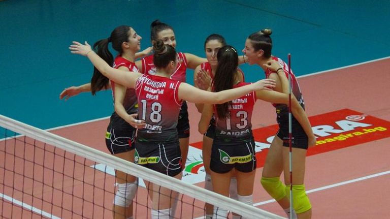 Волейболистките на Казанлък записаха 9-а победа в първенството на женската