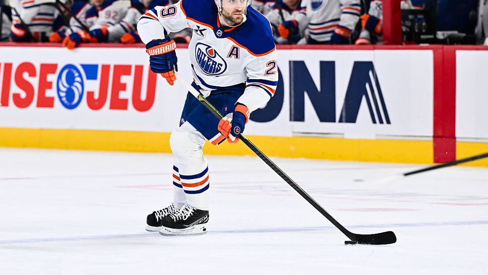 Леон Драйзайтъл се превърна в първия германски хокеист който преминава