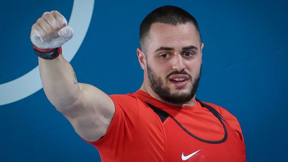 Едва ден след извънредното общо събрание на федерацията по вдигане