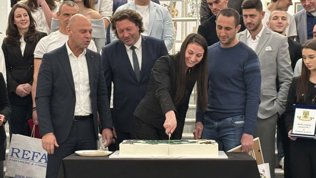 Състезателката по карате Иванка Попова бе избрана за Спортист на