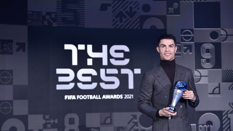  Роналдо дал своя вот за Левандовски, Меси - не 