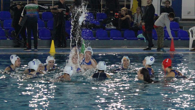 Ботев 2000 поведе в женското първенство по водна топка
