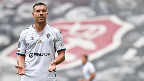 Съперникът на ЦСКА - София излиза без големите си звезди от Ливърпул и Байерн Мюнхен