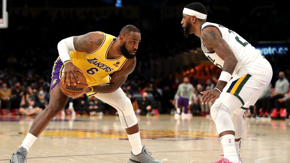 ЛА Лейкърс лимитира стрелбата на Юта и прекъсна лошата си серия, Уестбрук с мощна забивка през Гобер