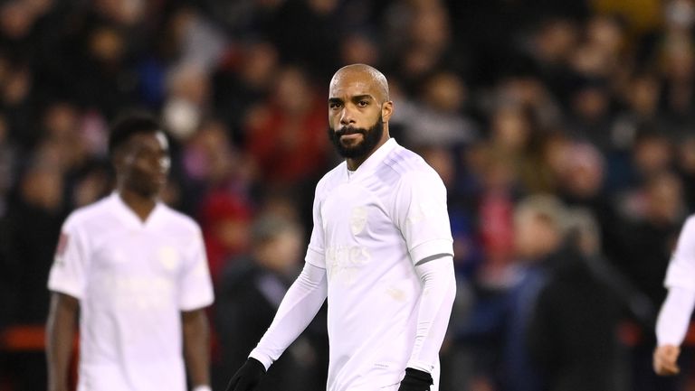  Лаказет деликатно си търси нов клуб 