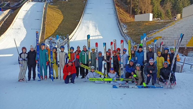 Младите български таланти в ски скока се завърнаха от Вал