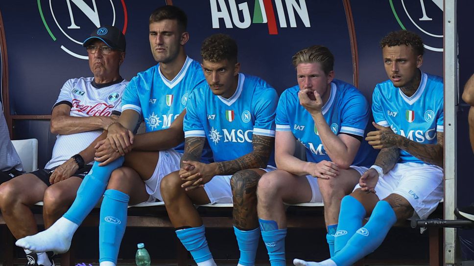 От Наполи са намерили нови отбори на двамата играчи които