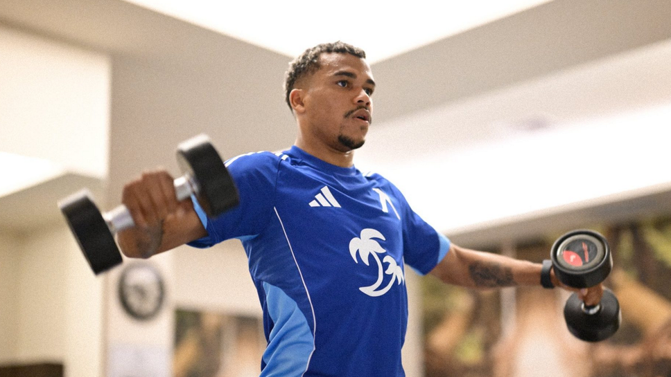 Представителният отбор на Левски проведе една тренировка в неделя 18