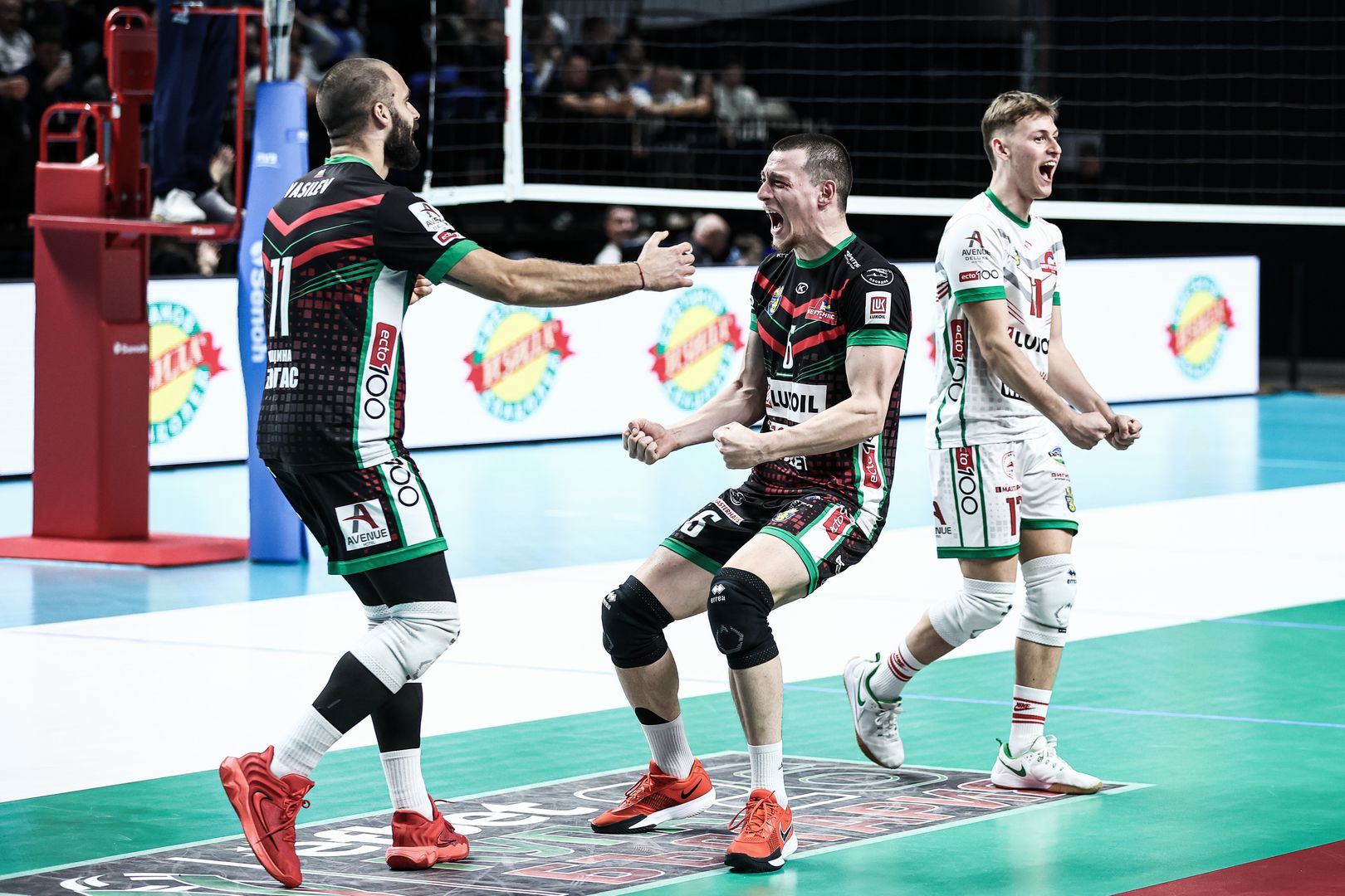 Нефтохимик : Пирин