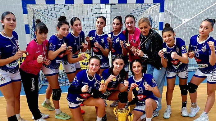 Етър 64 спечели купата на България по хандбал при девойките