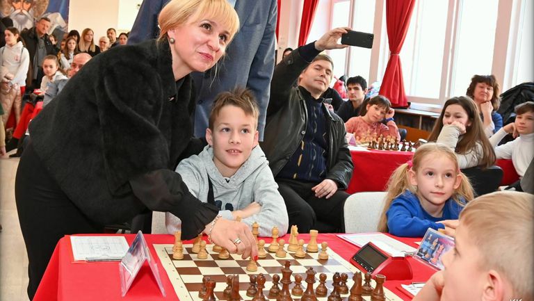 В София стартираха Държавните индивидуални училищни първенства по шахмат за