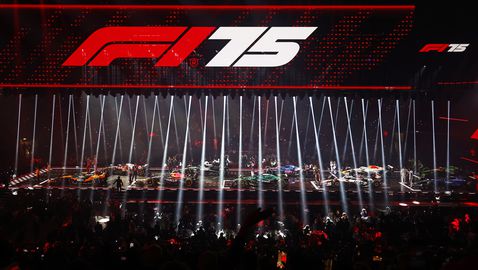 Отборите от Формула 1 показаха цветовете си за новия сезон на бляскава церемония