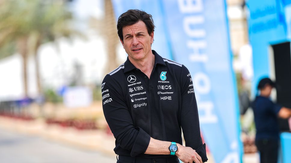 Ръководителят на отбора на Мерцедес Тото Волф се оплака от