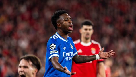 Винисиус: Расистите са страхливци, които трябва да си сложат фланелката в устата