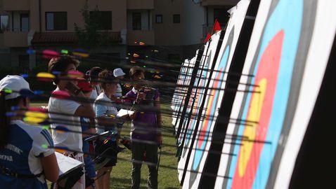  България е с трима състезатели в мачовете за медали от Европейското състезание по пукотевица с лък 